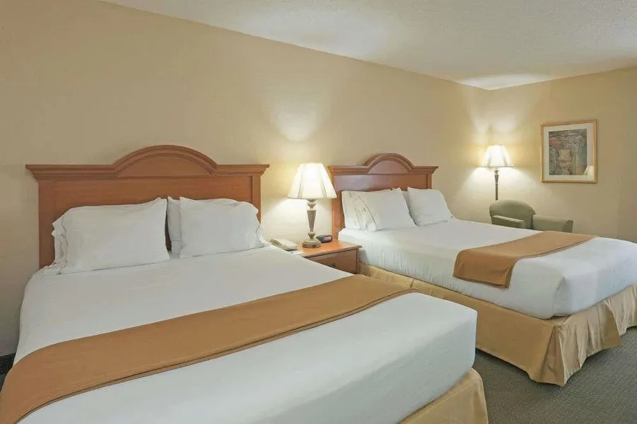 Comfort Inn & Suites Fultondale Gardendale I-65 hotel detail image 6