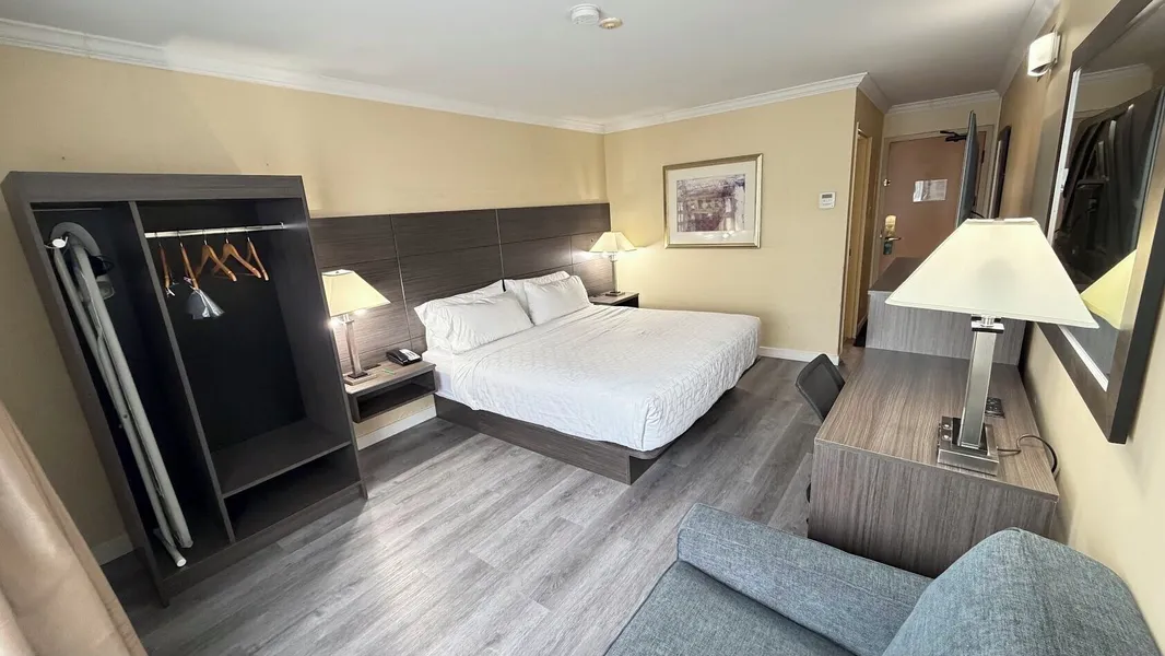 Quality Inn Saint-Jean-sur-Richelieu hotel detail image 6