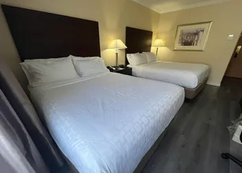 Quality Inn Saint-Jean-sur-Richelieu hotel thumbnail 4