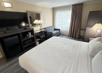 Quality Inn Saint-Jean-sur-Richelieu hotel thumbnail 7
