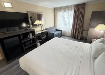 Quality Inn Saint-Jean-sur-Richelieu hotel thumbnail 7