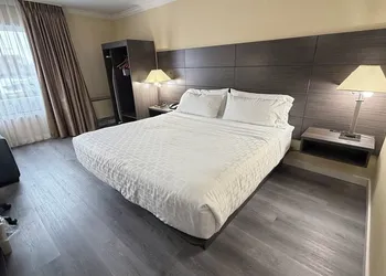 Quality Inn Saint-Jean-sur-Richelieu hotel thumbnail 8