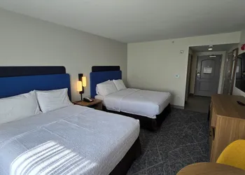 Hampton Inn & Suites Chicago Deer Park hotel thumbnail 8