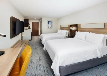 Holiday Inn Express & Suites Bridgeport by IHG hotel thumbnail 7