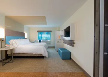 EVEN Hotel Norwalk by IHG hotel thumbnail 6