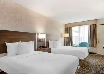 Best Western Mill River Manor hotel thumbnail 8