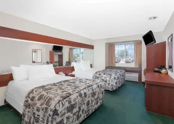 Microtel Inn & Suites by Wyndham Wellton hotel thumbnail 6