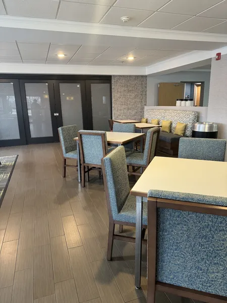 Hampton Inn Lincoln - South/Heritage Park hotel detail image 2