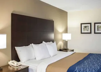 Comfort Inn & Suites Fuquay Varina hotel thumbnail 6