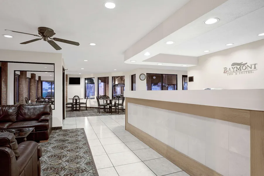 Baymont Inn & Suites by Wyndham San Marcos Outlet Malls hotel detail image 2