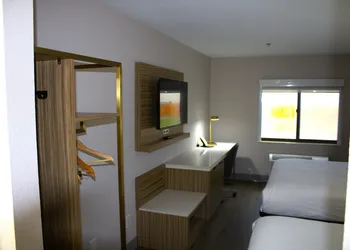 Baymont Inn & Suites by Wyndham San Marcos Outlet Malls hotel thumbnail 3