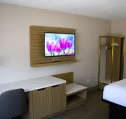 Baymont Inn & Suites by Wyndham San Marcos Outlet Malls hotel detail image 4