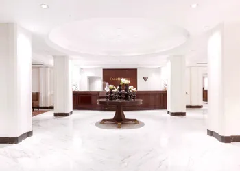 Omni Berkshire Place hotel thumbnail 4