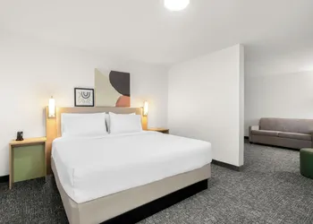 Spark by Hilton Muskogee hotel thumbnail 5