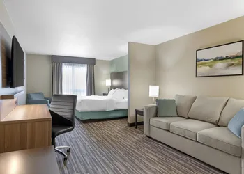Best Western Plus Dartmouth Hotel & Suites hotel thumbnail 8