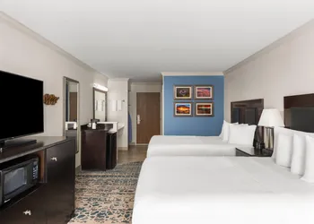 La Quinta Inn & Suites by Wyndham Moab hotel thumbnail 7