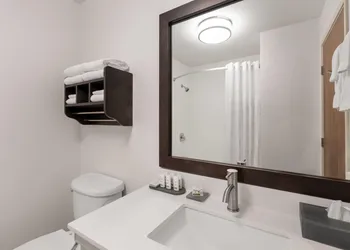 La Quinta Inn & Suites by Wyndham Moab hotel thumbnail 8