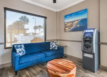 Comfort Inn & Suites Daytona Beach Oceanfront hotel thumbnail 3