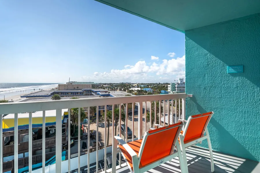 Comfort Inn & Suites Daytona Beach Oceanfront hotel detail image 6