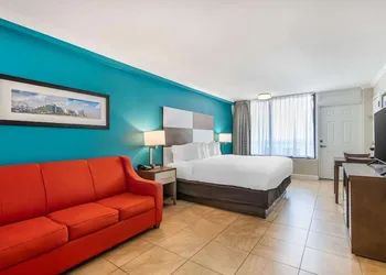 Comfort Inn & Suites Daytona Beach Oceanfront hotel thumbnail 8