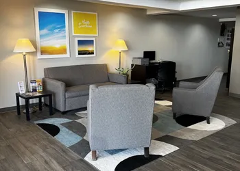 Days Inn by Wyndham Hays hotel thumbnail 7