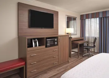 Wyndham Executive Center Columbia hotel thumbnail 4