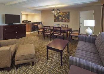 Wyndham Executive Center Columbia hotel thumbnail 6