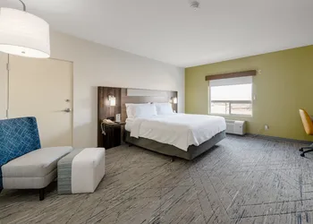 Holiday Inn Express Hotel & Suites Edmonton South by IHG hotel thumbnail 4