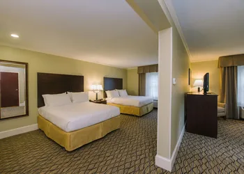 Holiday Inn Express & Suites Merrimack – Nashua by IHG hotel thumbnail 5