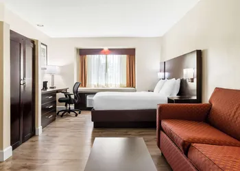 Best Western Patriots Point hotel thumbnail 7