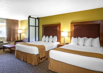 Quality Inn & Suites at Coos Bay hotel thumbnail 8