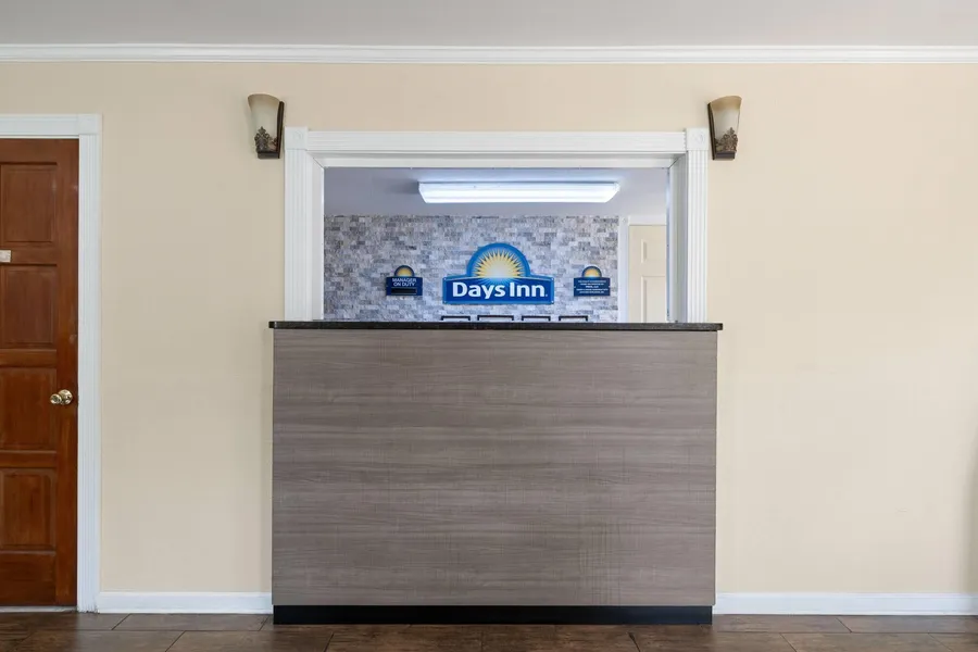 Days Inn by Wyndham Canton hotel detail image 2