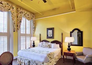 Menger Hotel hotel thumbnail 8