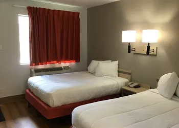 Super 8 by Wyndham Woods Cross/Salt Lake City North hotel thumbnail 8