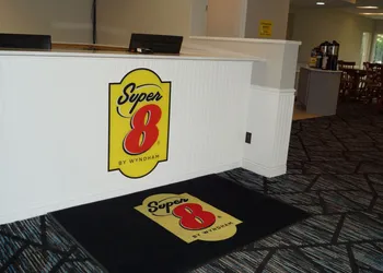 Super 8 by Wyndham Traverse City hotel thumbnail 4