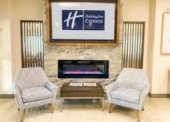 Holiday Inn Express & Suites Frazier Park by IHG hotel thumbnail 2