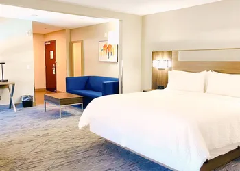 Holiday Inn Express & Suites Frazier Park by IHG hotel thumbnail 7