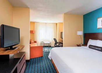 Fairfield Inn & Suites Holland hotel thumbnail 7