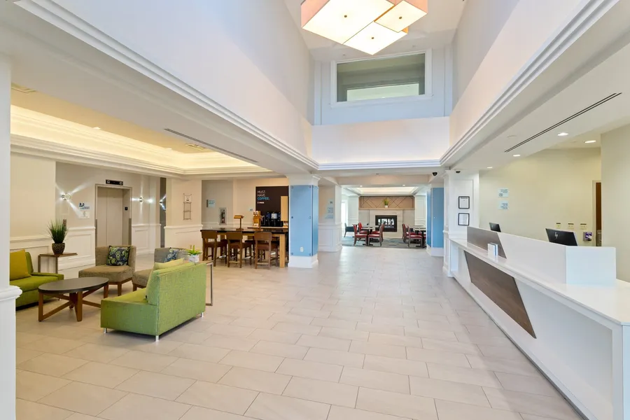 Holiday Inn Express Hauppauge-Long Island hotel detail image 2