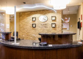 Comfort Suites At Virginia Center Commons hotel thumbnail 5