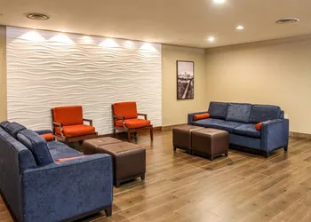 Comfort Suites At Virginia Center Commons hotel thumbnail 6