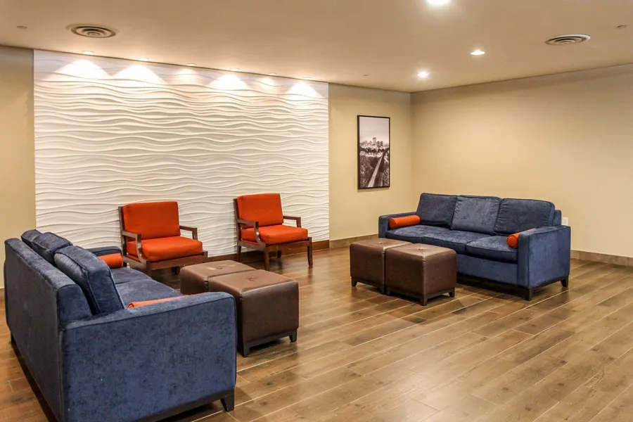 Comfort Suites At Virginia Center Commons hotel detail image 6