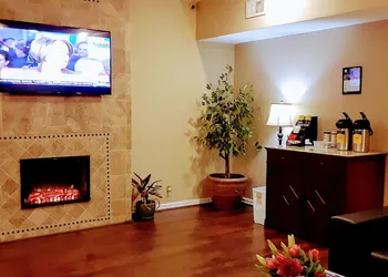 GuestHouse Enumclaw hotel thumbnail 7