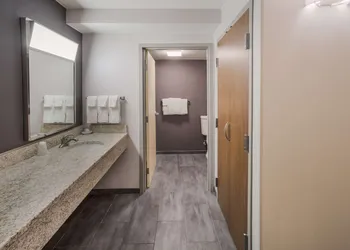 Sonesta Select Phoenix Chandler hotel thumbnail 5