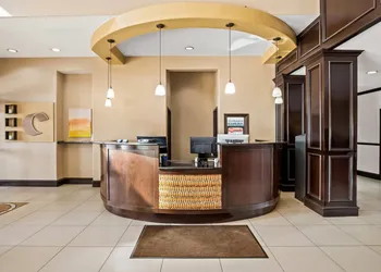 Comfort Suites Waxahachie - Dallas hotel thumbnail 2