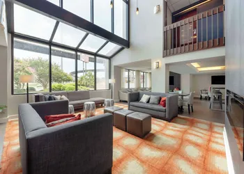 Best Western Plus Austin Central hotel thumbnail 2