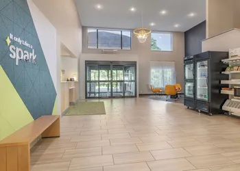 Spark by Hilton La Crosse Onalaska hotel thumbnail 2