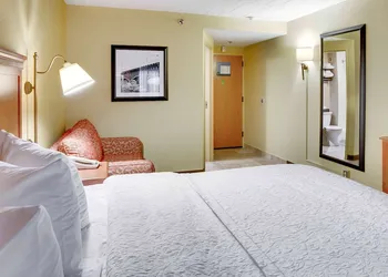 Wingate by Wyndham Cranberry hotel thumbnail 4