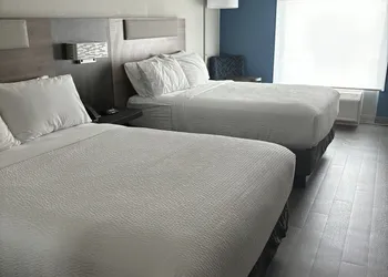Holiday Inn Express Hotel & Suites Wilson - Hayes Place by IHG hotel thumbnail 5