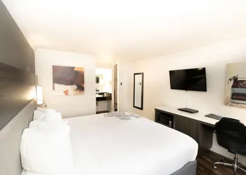 Rodeway Inn San Jose HWY-101 Tully Rd Exit hotel thumbnail 7